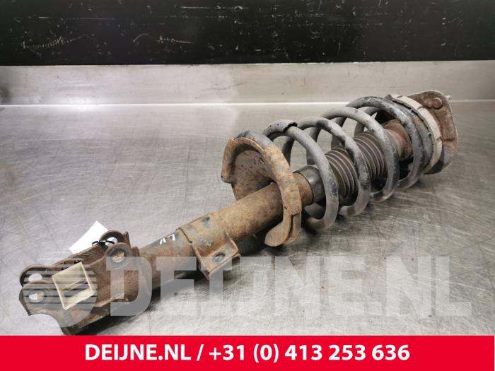 Volvo XC90 Schokdemperpoot links-voor O99069