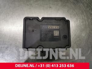 Gebruikte ABS Pomp Volvo S60 II (FS) 1.6 DRIVe,D2 Prijs € 90,00 Margeregeling aangeboden door van Deijne Onderdelen Uden B.V.