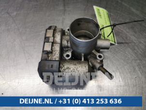 Volkswagen Polo Drosselklappengehäuse O99112 foto 2