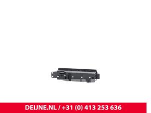 Mercedes Viano Elektrisch Raam Schakelaar O9990001347 foto 4