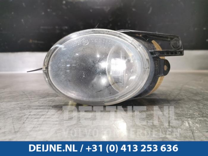 Volkswagen Passat Fog light, front left O99370