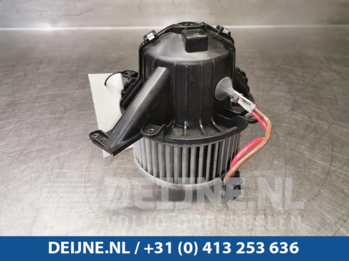 Mercedes Vito Kachel Ventilatiemotor O99470