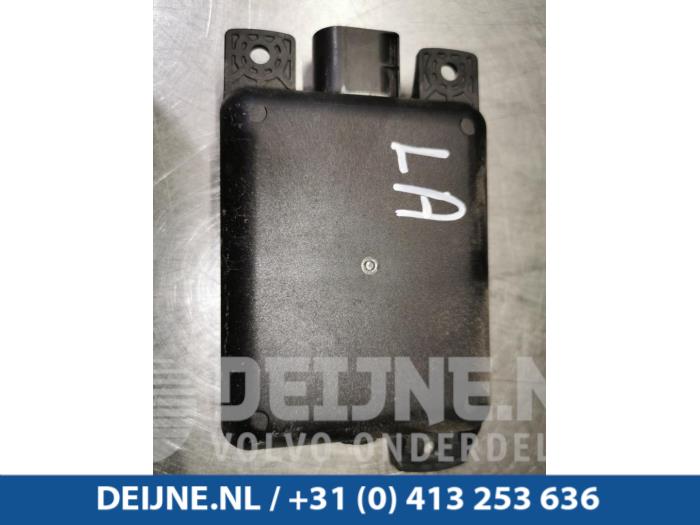 Volkswagen Golf Side assist sensor O99535