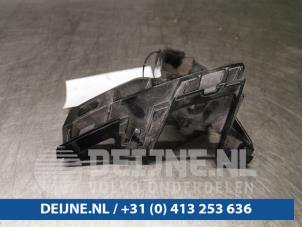 Volkswagen Golf Rear bumper bracket, right O99538 photo 2