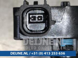 Tesla Model S Airbag sensor O99696 photo 3