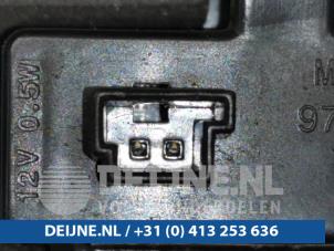 Tesla Model S Kenteken Verlichting O99699 foto 4