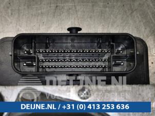 Renault Captur ABS pump O99725 photo 2