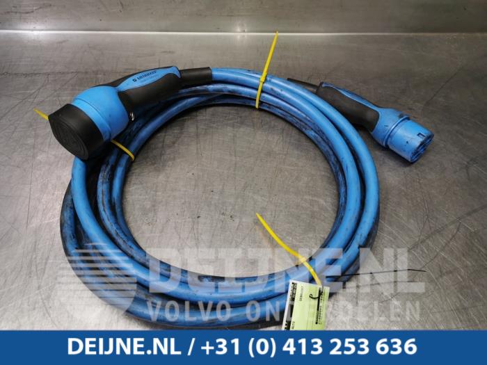 Tesla Model S Charching cable electric car O99731