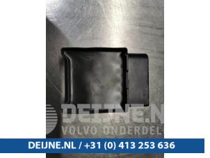 Volkswagen Golf Brandstofpomp module O99825 foto 3
