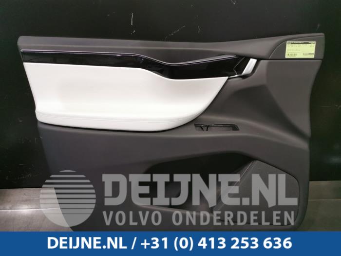 Tesla Model X Portierbekleding 4Deurs links-voor O99891