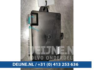 Gebruikte Deur module Tesla Model X 100D Prijs € 96,80 Inclusief btw aangeboden door van Deijne Onderdelen Uden B.V.