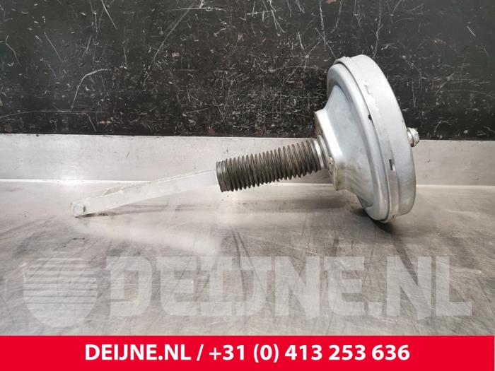 Gebruikte Rembol Porsche 911 (996) 3.6 Carrera 4 24V Prijs € 75,00 Margeregeling aangeboden door van Deijne Onderdelen Uden B.V.