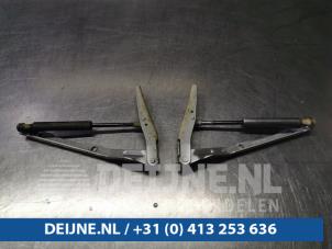 Porsche 911 Bonnet Hinge O99913 photo 2