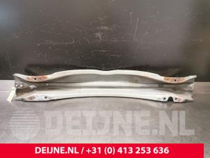Volvo V70 Bumperframe achter O100034 foto 2