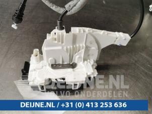 Mercedes Sprinter Deurslot Mechaniek 2Deurs rechts O100666 foto 4
