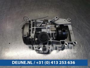 Gebruikte Oliepomp Volkswagen Polo V (6R) 1.4 TDI DPF BlueMotion technology Prijs € 115,00 Margeregeling aangeboden door van Deijne Onderdelen Uden B.V.