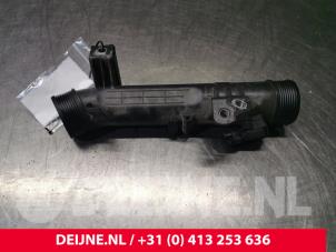 Gebruikte Intercooler Buis Volvo V40 (MV) 2.0 D4 16V Prijs € 20,00 Margeregeling aangeboden door van Deijne Onderdelen Uden B.V.