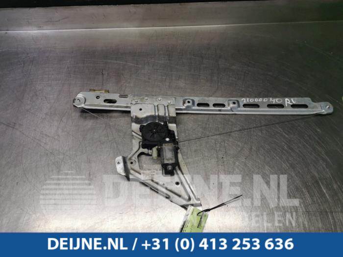 Mercedes Sprinter Ruitmechaniek 2Deurs rechts-voor O100780