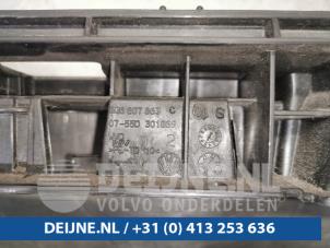 Volkswagen Golf Bumpersteun midden-achter O100821 foto 3