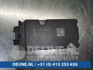 Mercedes GLC-Klasse Parking brake switch O100872 photo 3