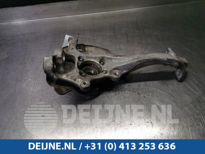 Mercedes GLC-Klasse Fusee rechts-voor O100992
