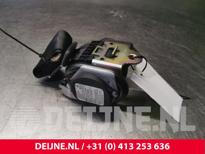 Audi A4 Sicherheitsgurt links hinten O101039