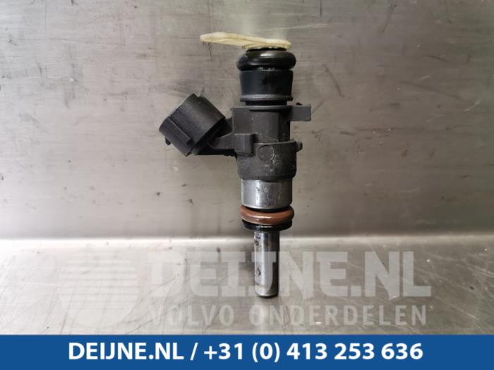 Volkswagen Golf Injektor (Benzineinspritzung) O101133