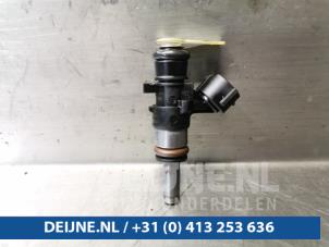 Volkswagen Golf Injector (benzine injectie) O101131 foto 2