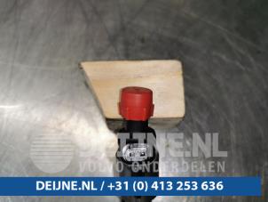 Volkswagen Golf Injector (benzine injectie) O101137 foto 3