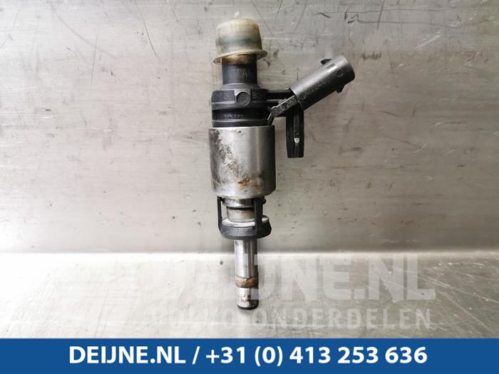 Volkswagen Golf Injektor (Benzineinspritzung) O101136