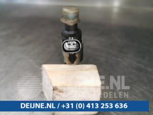 Volkswagen Golf Injector (benzine injectie) O101136 foto 3