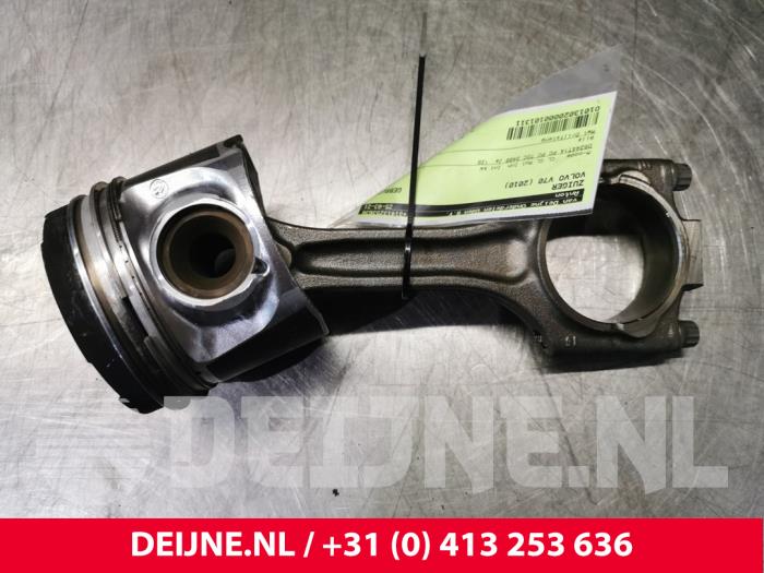 Volvo V70 Kolben O101311