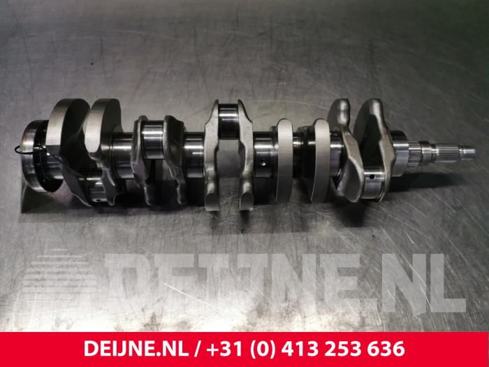 Gebruikte Krukas Volvo V70 (BW) 2.4 D 20V Prijs € 200,00 Margeregeling aangeboden door van Deijne Onderdelen Uden B.V.