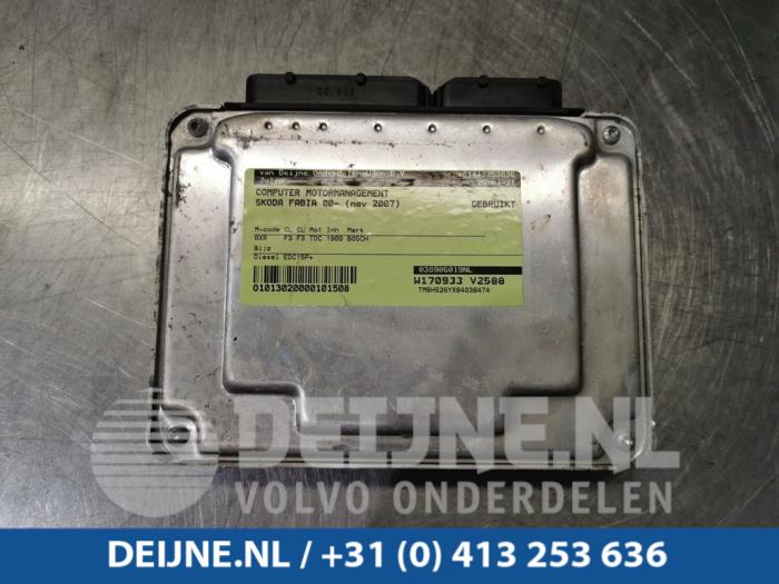 Skoda Fabia Computer Motormanagement O101508