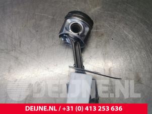 Volvo V60 Piston O101519 photo 3