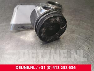 Volvo V60 Zuiger O101518 foto 2