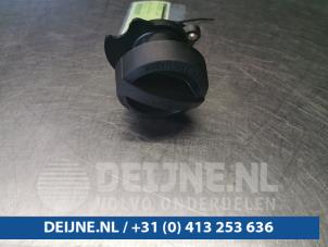 Volvo S80 Oil fill pipe O101605 photo 4