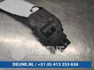 Porsche Cayenne Heater valve motor O101635 photo 2