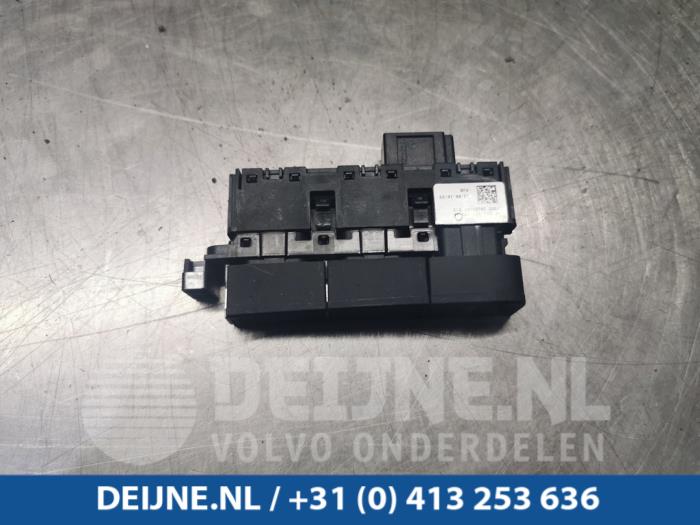 Volkswagen Golf Switch O101692