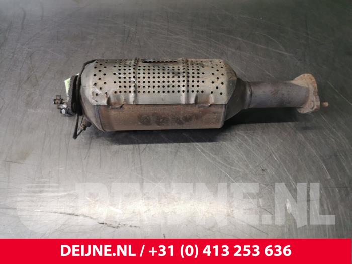 Gebruikte Roetfilter Volvo V50 (MW) 2.0 D 16V Prijs € 325,00 Margeregeling aangeboden door van Deijne Onderdelen Uden B.V.