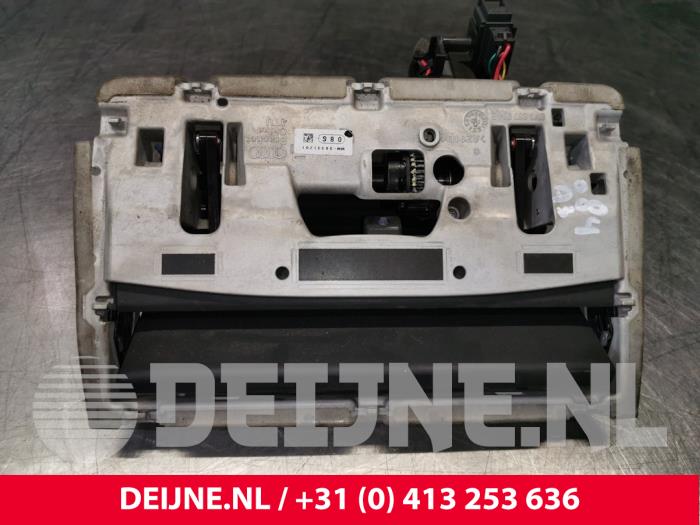 Audi A3 Display Multi Media regelunit O102184