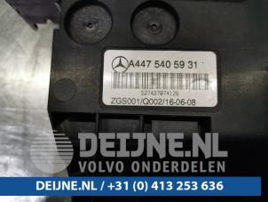 Mercedes Vito Sicherungskasten O102438 foto 3