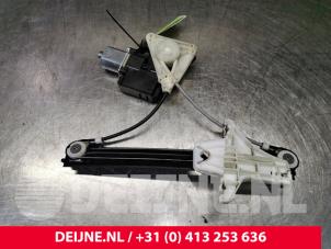 Volkswagen Polo Ruitmechaniek 4Deurs rechts-achter O102490 foto 3