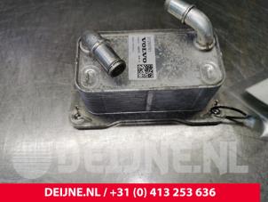 Volvo V40 Ölkühler O102602 foto 3