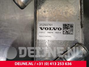 Gebruikte Oliekoeler Volvo V40 (MV) 2.0 D4 16V Prijs € 50,00 Margeregeling aangeboden door van Deijne Onderdelen Uden B.V.