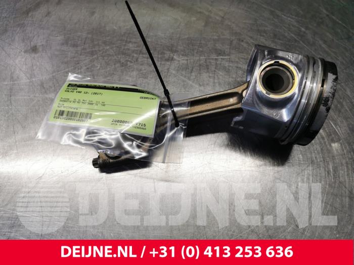 Gebruikte Zuiger Volvo V40 (MV) 2.0 D4 16V Prijs € 75,00 Margeregeling aangeboden door van Deijne Onderdelen Uden B.V.