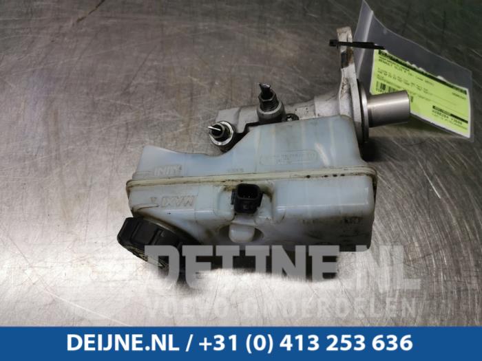 Renault Clio Hoofdremcilinder O102744