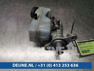 Renault Clio Hauptbremszylinder O102744 foto 2