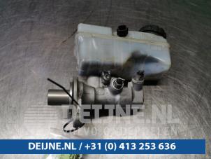 Renault Clio Hauptbremszylinder O102744 foto 3