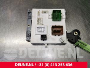 Volvo V60 Central electronic Modul O102783 foto 3